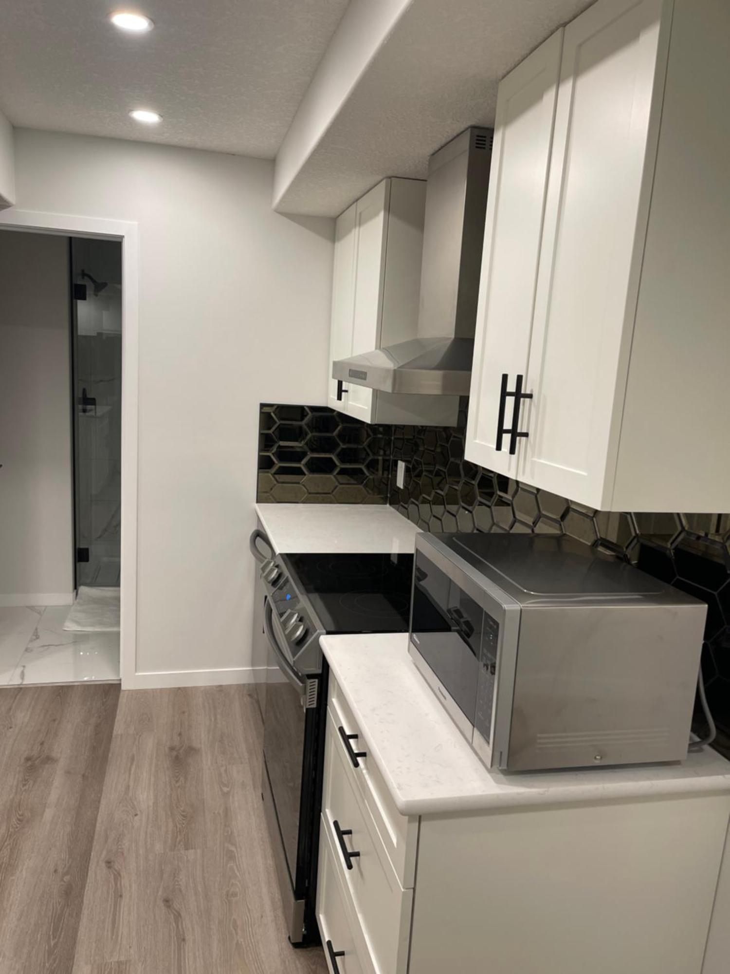 Tastefully Furnished One Bedroom Hébergement de vacances